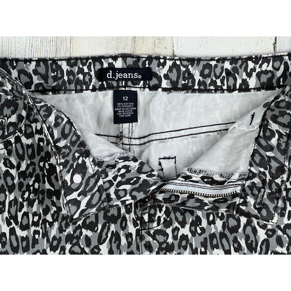 d. jeans Animal Leopard Print Denim Mini Skirt- Size Large - Picture 6 of 10